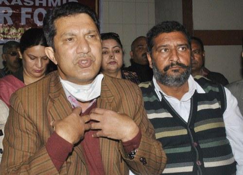 Revoke screening test decision before Aug 18 or face agitation, Wani to govt
